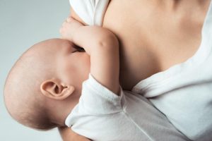 breastfeeding-benefits-allergies